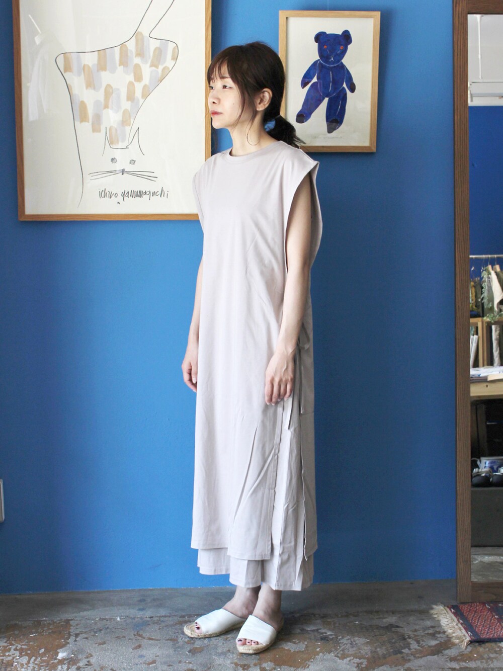 「ロングワンピース、シンプルコーデ、夏コーデ、ドミンゴ、Domingo、OWLEYE by domingo」｜「OWLEYE by domingoの[ OWLEYE by domingo / アウルアイ ] 60/-シルケットスムース レイヤードワンピース（ワンピース、ベージュ系）」を使った、D_MALL 大阪店さん（レディース・158cm）の夏コーディネートの1枚目の写真