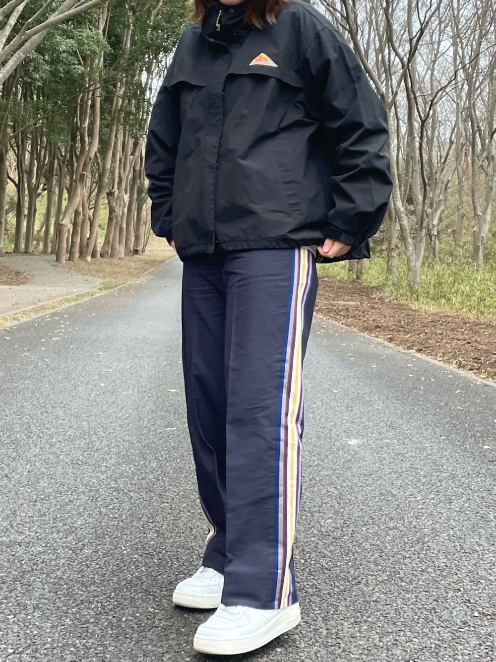 「KELTY、MILKFED.」｜「KELTYのザパタジャケット / ショート丈マウンテンパーカ（撥水）（マウンテンパーカー、ブラック系）」を使った、💡アン💡さん（レディース・154cm）の春コーディネートの1枚目の写真