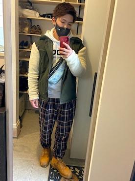 「SAINT LAURENT PARIS（サンローランパリ）のアイテム（バッグ）」を使った、ぐっちさん（メンズ・165cm）の冬コーディネート