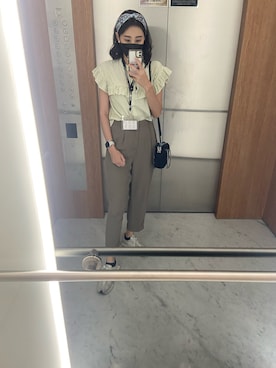 「通勤穿搭」｜「アイテム（トップス）」を使った、伊人さん（レディース・168cm）の夏コーディネート