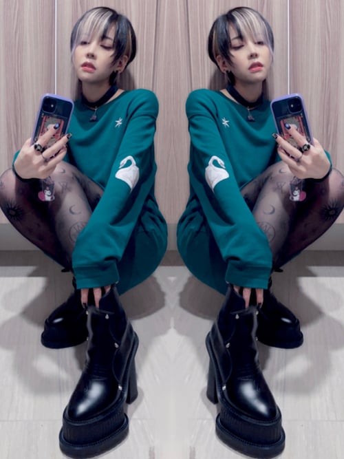 PAMEO POSE（パメオポーズ）の「Swan Pullover（スウェット