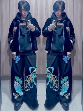 「アイテム（スカジャン）」を使った、NNTNさん（レディース・163cm）の秋コーディネート