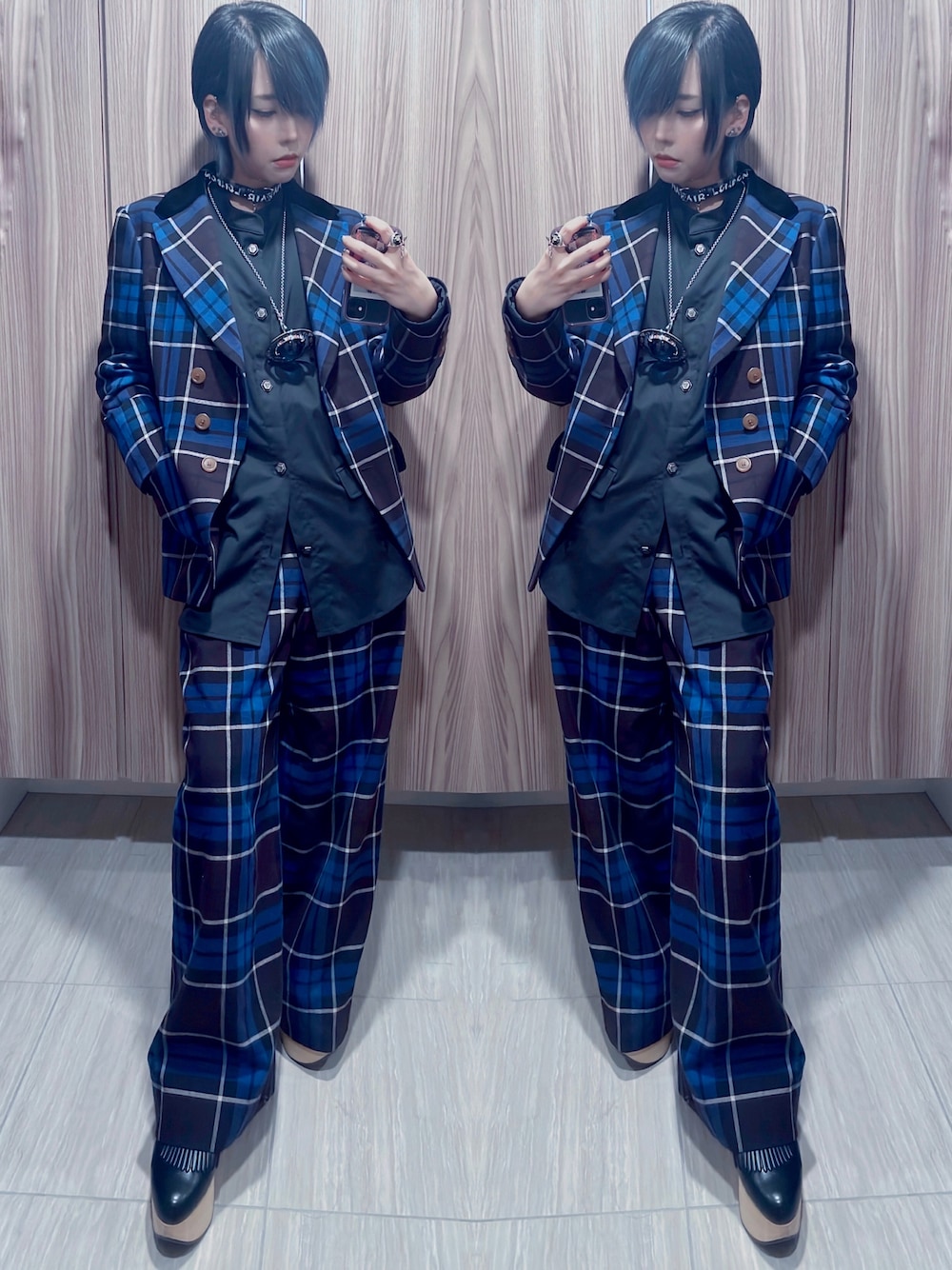 「Vivienne Westwood、CuLLt、ロッキンホース」｜「Vivienne WestwoodのTARTAN CHECK（テーラードジャケット、ブラウン系）」を使った、NNTNさん（レディース・163cm）の冬コーディネートの1枚目の写真