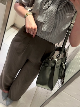 「NATURAL BEAUTY BASIC（ナチュラルビューティーベーシック）のアイテム（その他パンツ）」を使った、Momoさん（レディース・155cm）の夏コーディネート