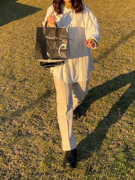 「無印良品（ムジルシリョウヒン）のアイテム（シャツ/ブラウス、ホワイト系）」を使った、チカさん（レディース・152cm）の秋コーディネート