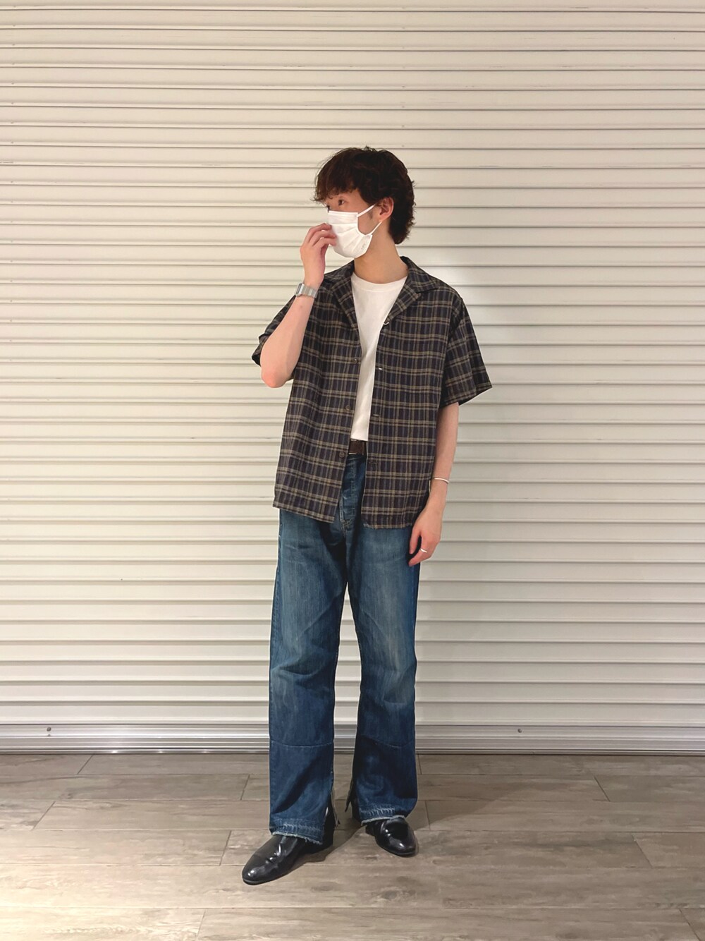 「Kastaneのアイテム（シャツ/ブラウス、ブラウン系）」を使った、maitoさん（メンズ・172cm）の夏コーディネートの1枚目の写真