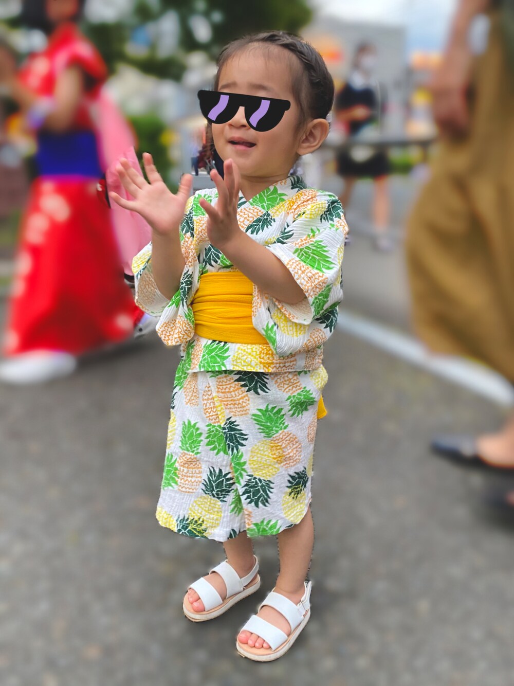 「ゆかたコーデ、女の子、サンダル、プチプラ、夏祭り、1歳、1歳6ヶ月、浴衣」｜「BREEZEのアイテム（浴衣、ホワイト系）」を使った、Raviさん（キッズ・80cm）の夏コーディネートの1枚目の写真
