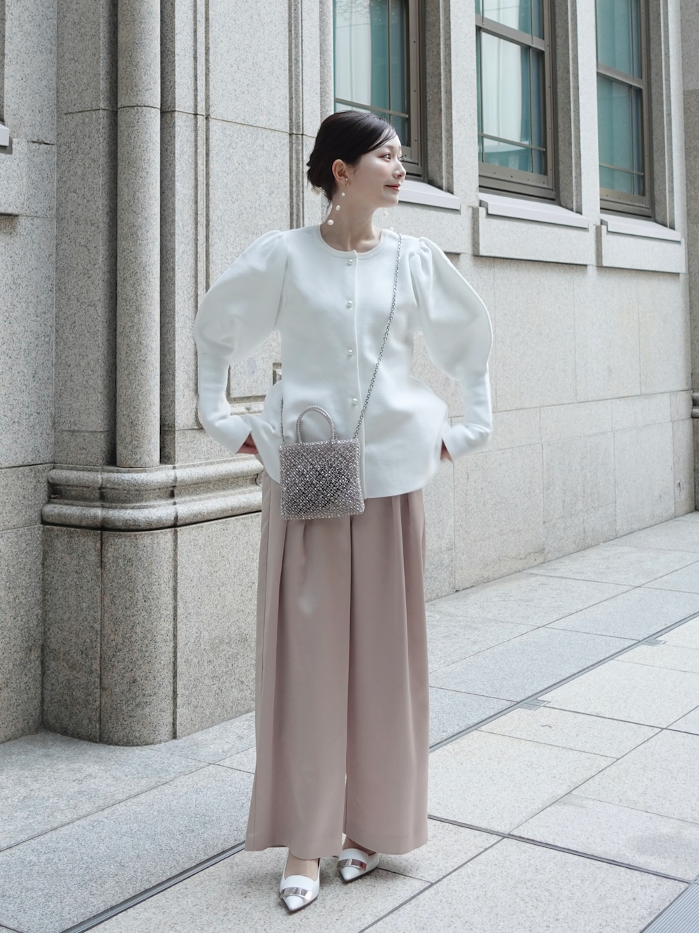 Sergio rossiのパンプス（ホワイト系）を使った人気ファッション