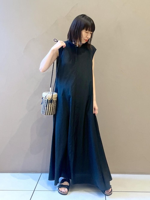 洗練されたデザイン【ETRO】ノースリーブ ドレス ワンピース エトロ ETRO 80-90S シルク マーブル柄 ノースリーブ ドレス