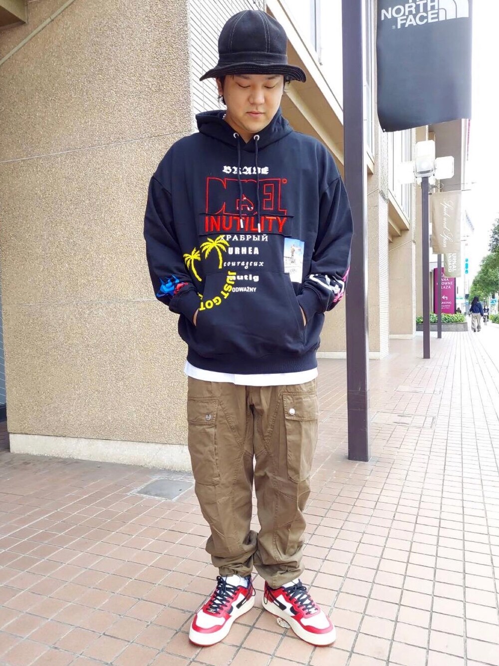 エンブロイダリー パーカー Doublet CD-R エンブロイダリー パーカー | ブラック | FARFETCH JP