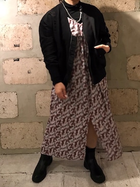 「キャミワンピ」｜「アイテム（MA-1）」を使った、クロマメさん（レディース・161cm）の夏コーディネート