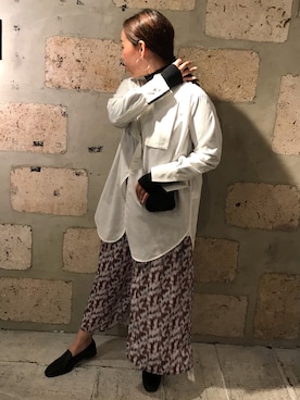 「ロングシャツ」｜「アイテム（財布/小物）」を使った、クロマメさん（レディース・161cm）の夏コーディネート