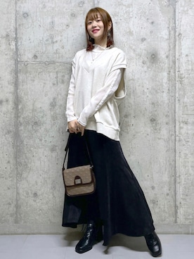 「PAGEBOY（ページボーイ）のラインスリーブシアータートル（Tシャツ/カットソー）」を使った、みはさん（レディース・155cm）の秋コーディネート