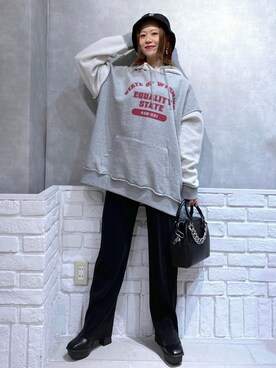 「PBLIM（ページボーイリム）のアイテム（パーカー）」を使った、みはさん（レディース・155cm）の秋コーディネート