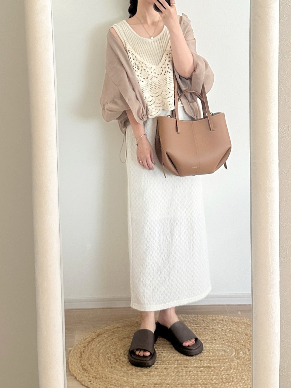 「淡色コーデ、しまむら、低身長コーデ」｜「しまむらのアイテム（トップス、ベージュ系）」を使った、chocoさん（レディース・153cm）の夏コーディネートの1枚目の写真