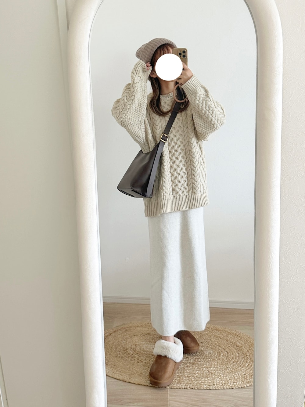 「ユニクロ、プチプラ、しまむら、ママコーデ、ワントーンコーデ、GUコーデ」｜「しまむらのアイテム（ニット/セーター、ホワイト系）」を使った、chocoさん（レディース・153cm）の秋コーディネートの1枚目の写真