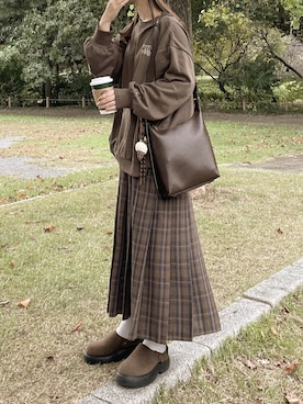 「アイテム（スカート）」を使った、chocoさん（レディース・153cm）の秋コーディネート
