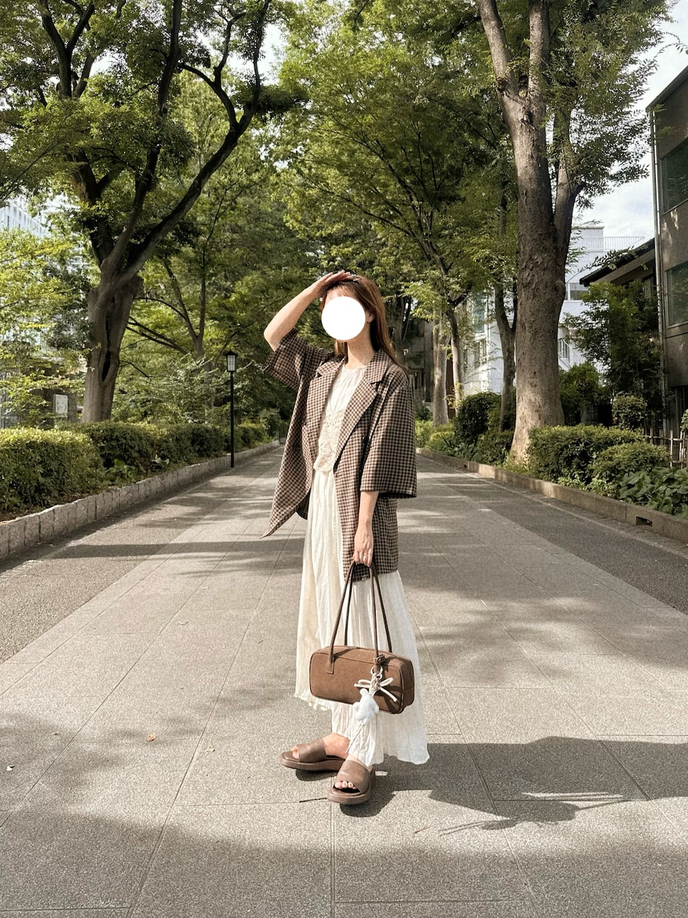 「ラクチンコーデ、淡色コーデ、ママコーデ」｜「楽天ROOMのアイテム（トップス、ホワイト系）」を使った、chocoさん（レディース・153cm）の夏コーディネートの1枚目の写真