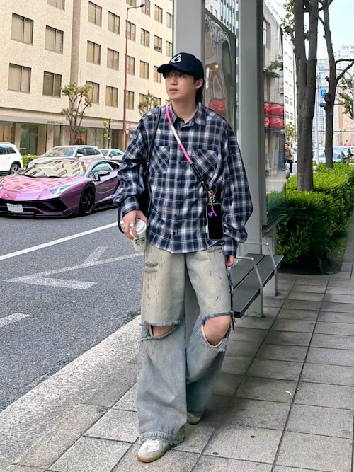 「ajouter flow（アジューテフロー）の【ajouter flow】synthetic leather boston bag（ボストンバッグ）」を使った、がーさん（メンズ・177cm）の春コーディネート
