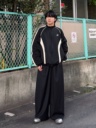「ajouter flow(アジューテフロー)の【ajouter flow】wide stripe slacks(スラックス)」を使った、がーさん(メンズ・177cm)の秋コーディネート