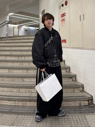 「ajouter flow（アジューテフロー）の【ajouter flow】af metal logo 3way MA-1（MA-1）」を使った、がーさん（メンズ・177cm）の春コーディネート