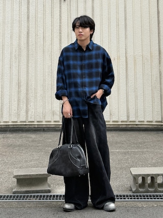 「ajouter flow(アジューテフロー)の【ajouter flow】cosmos embroidery ombre check shirt / コスモス刺繍オンブレチェックシャツ(シャツ/ブラウス)」を使った、がーさん(メンズ・177cm)の秋コーディネート