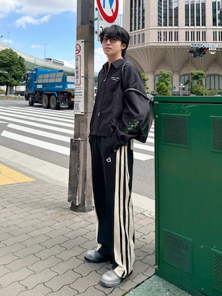 「ajouter flow（アジューテフロー）の【ajouter flow】cosmos souvenir jacket / コスモススーベニアジャケット（その他アウター）」を使った、がーさん（メンズ・177cm）の秋コーディネート
