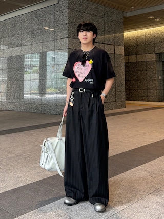 「ajouter flow(アジューテフロー)の【ajouter flow】wide stripe slacks(スラックス)」を使った、がーさん(メンズ・177cm)の夏コーディネート