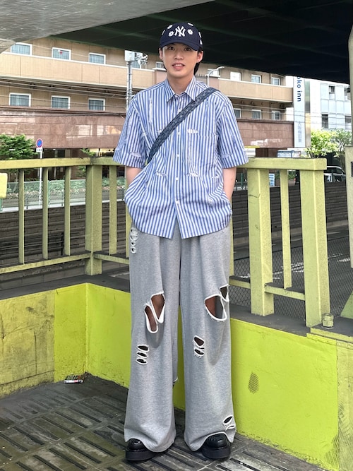 motti様C4847 ロゴニット×パンツコーデ グラフィックプリントニットパンツ © OTIS KWAME KYE QUAICOE