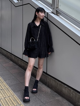 「liseのアイテム（シャツ/ブラウス、ブラック系）」を使った、comachiさん（レディース・163cm）の春コーディネート