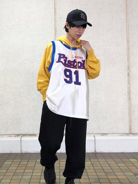 「SPINNS(スピンズ)のアイテム(パーカー)」を使った、DORIさん(メンズ・165cm)の春コーディネート