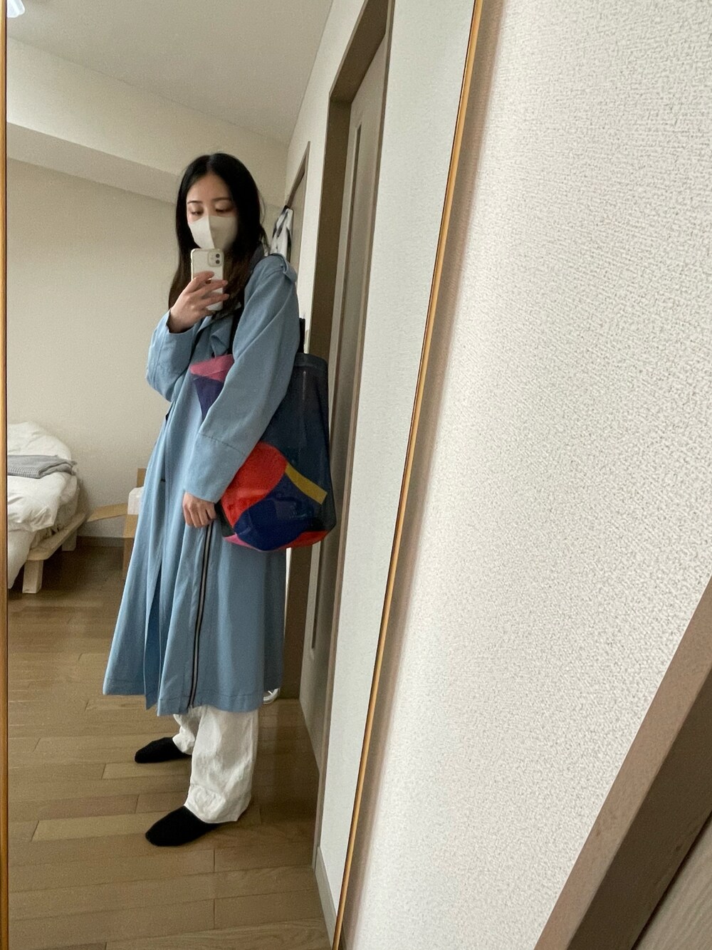 TOGA PULLAのトレンチコートを使った人気ファッション