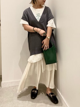 真依子さんのコーディネート