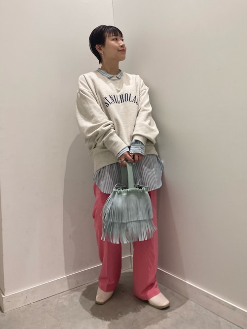 真依子さんのコーディネート