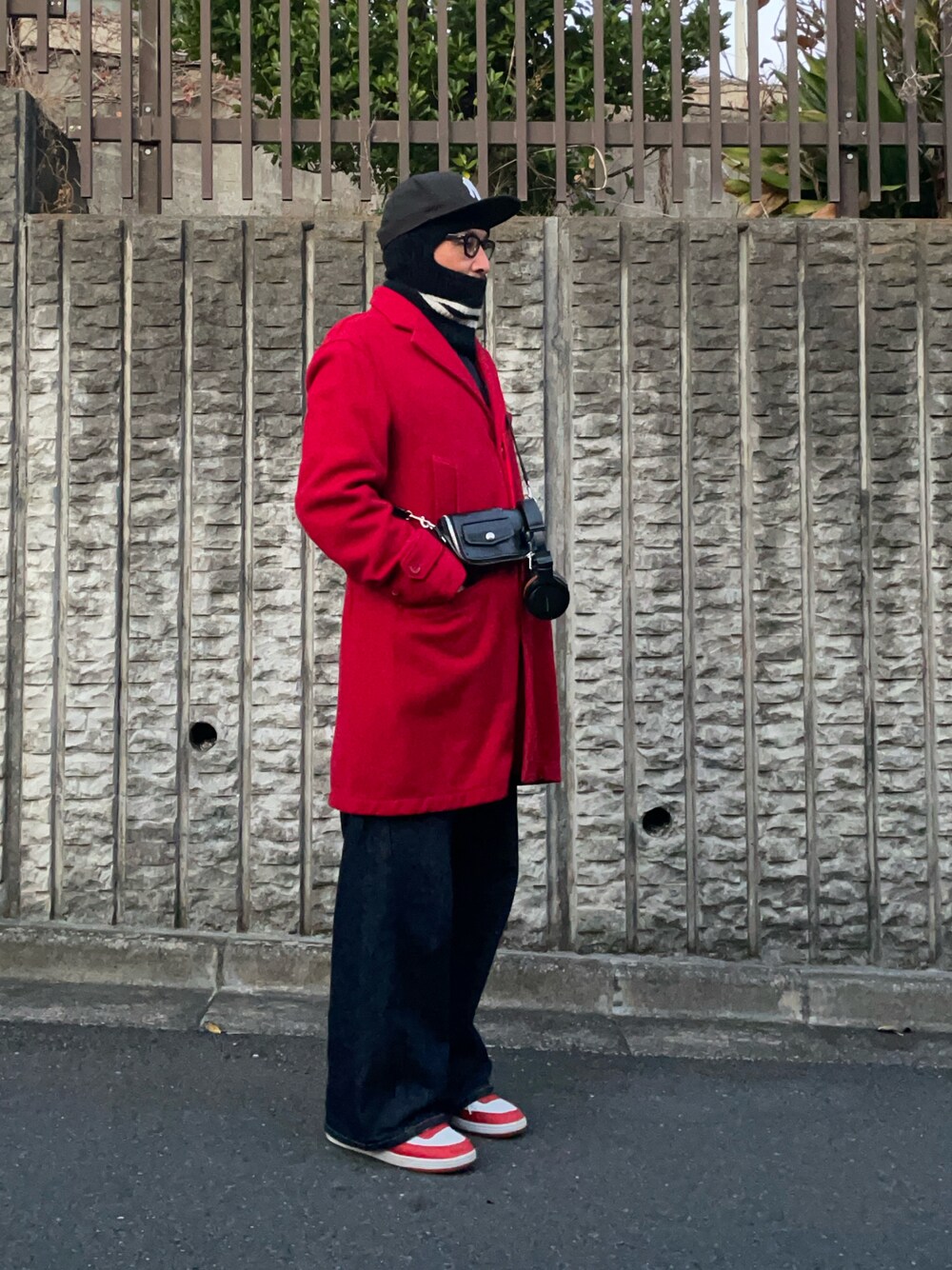 Engineered Garmentsのチェスターコートを使った人気ファッション