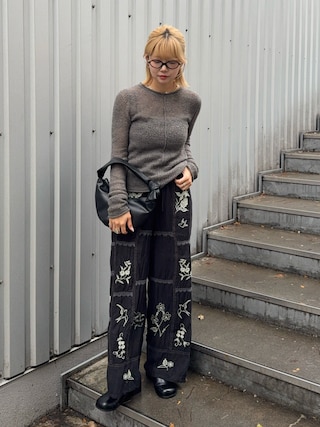 「miu miu(ミュウミュウ)の【miumiu/ミュウミュウ】スクエア メガネ MU01XV 1AB1O1(メガネ)」を使った、UKIさん(レディース・155cm)の春コーディネート