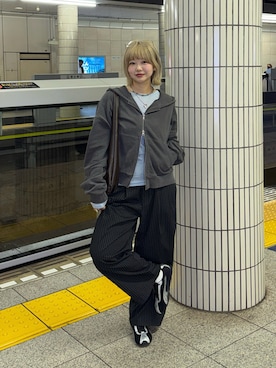 「VION（ヴィオン）のアイテム」を使った、UKIさん（レディース・155cm）の春コーディネート