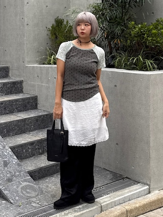 「musubore(ムスボレ)のdot & flower raglan tee / ドット&フラワーラグランT(Tシャツ/カットソー)」を使った、UKIさん(レディース・155cm)の秋コーディネート