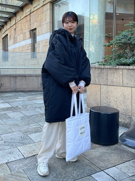 「タートルネック」｜「アイテム（ミリタリージャケット）」を使った、UKIさん（レディース・155cm）の冬コーディネート
