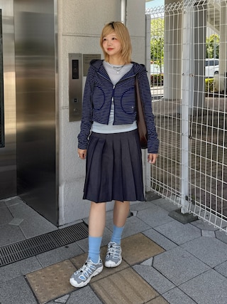 「BLACKUP（ブラックアップ）の[MADE] ローリーズプリーツミディスカート（スカート）」を使った、UKIさん（レディース・155cm）の春コーディネート