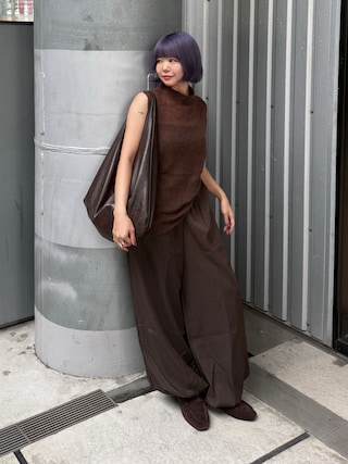 「VION(ヴィオン)のLeather Touch Volume Bag / レザータッチボリュームバッグ(ショルダーバッグ)」を使った、UKIさん(レディース・155cm)の秋コーディネート