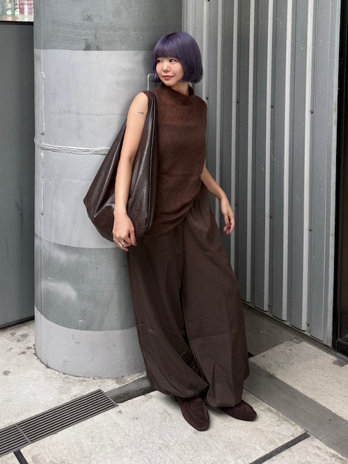 「VION(ヴィオン)のLeather Touch Volume Bag / レザータッチボリュームバッグ(ショルダーバッグ)」を使った、UKIさん(レディース・155cm)の秋コーディネート