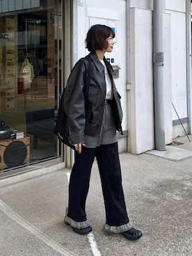 「アイテム（スニーカー）」を使った、UKIさん（レディース・155cm）の秋コーディネート