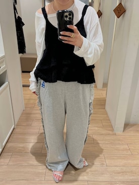 「アイテム（スウェットパンツ、シルバー系）」を使った、サクラさん（レディース・160cm）の夏コーディネート