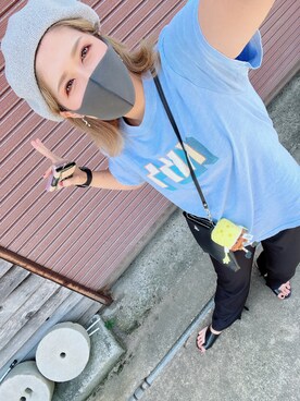 「BEAUTY&YOUTH UNITED ARROWS（ビューティーアンドユースユナイテッドアローズ）のアイテム（Tシャツ/カットソー、ブルー系）」を使った、はっぱつきさん（レディース・170cm）の秋コーディネート