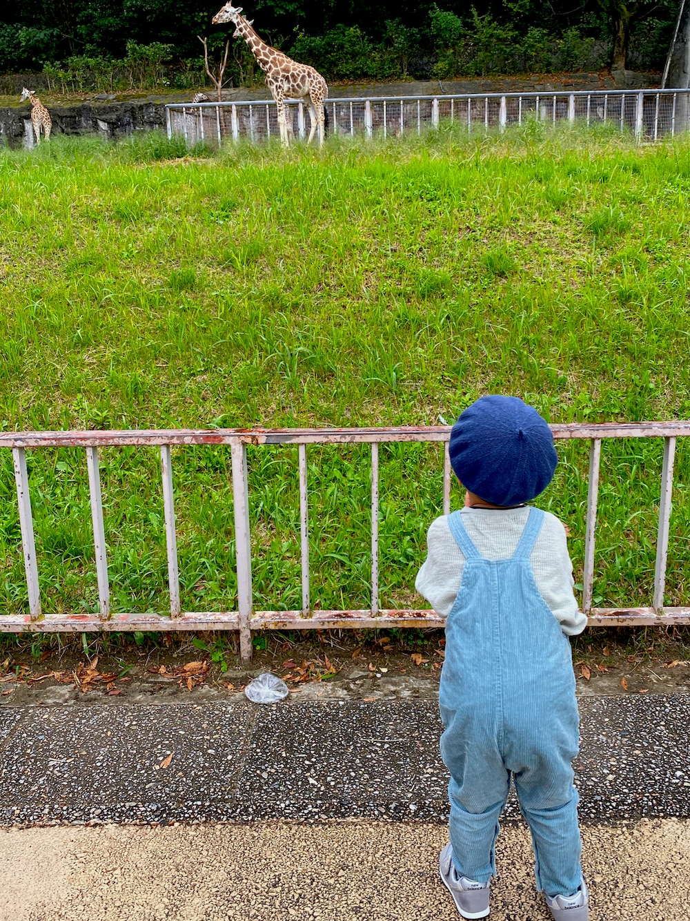 「どうぶつ園」｜「ZARA KIDSのアイテム（その他パンツ、ブルー系）」を使った、kaaiさん（キッズ・90cm）の冬コーディネートの1枚目の写真