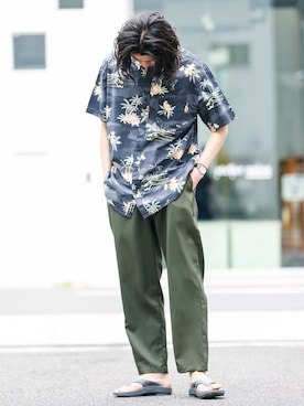 「Quiksilver（クイックシルバー）のアイテム（トップス）」を使った、shibataniさん（メンズ・180cm）の春コーディネート