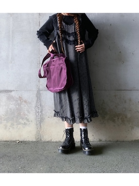 「レトロ」｜「アイテム（ジャンパースカート）」を使った、Yotchさん（レディース・163cm）の秋コーディネート
