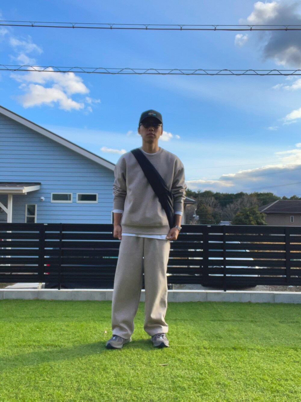 NEW BALANCEのアイテムを使った「スウェットセットアップ」のメンズ