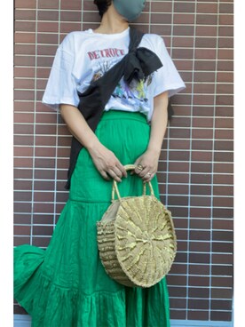 バッグを使った 差し色 緑 の人気ファッションコーディネート Wear